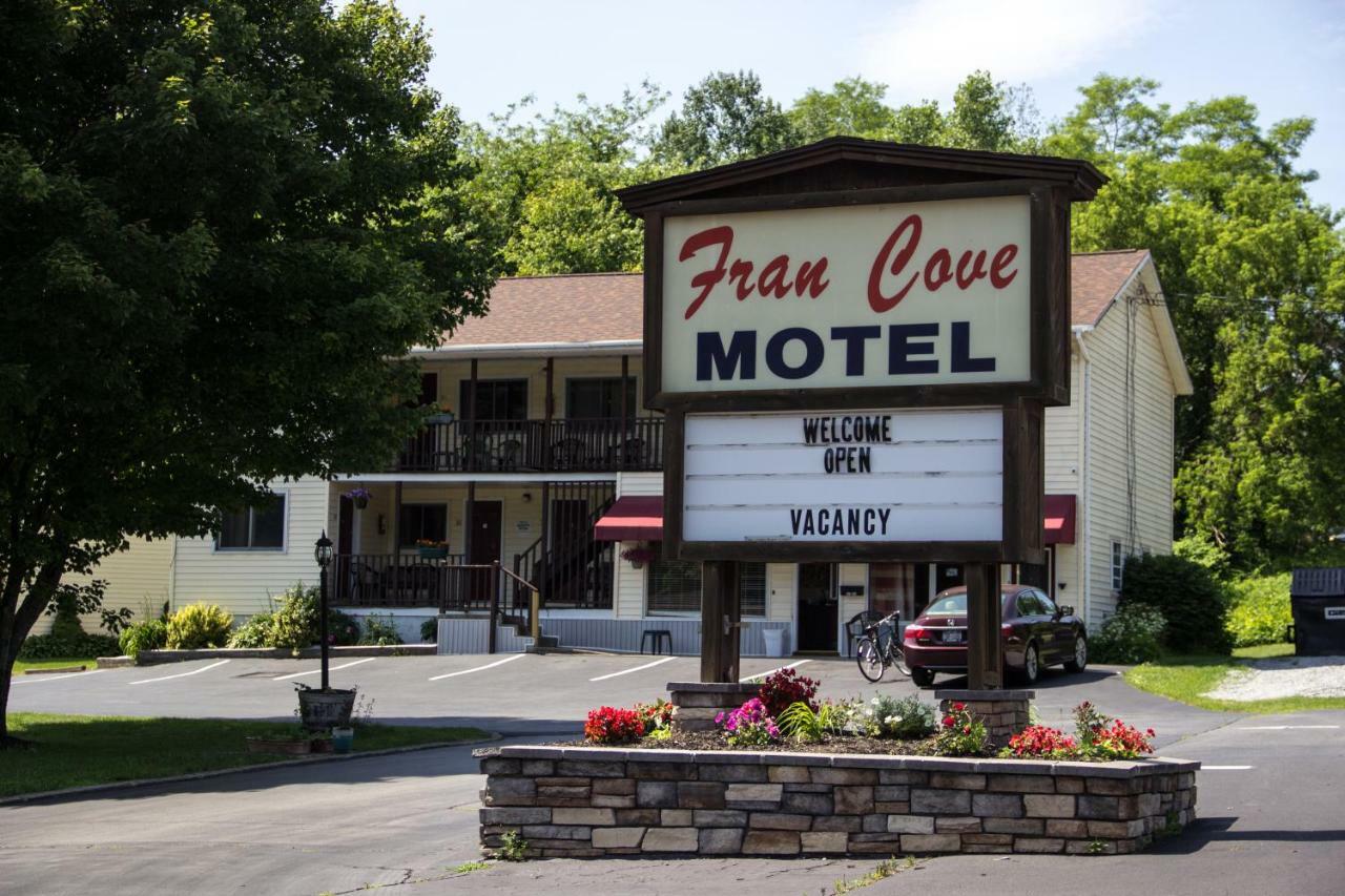 לייק ג'ורג' Fran Cove Motel מראה חיצוני תמונה